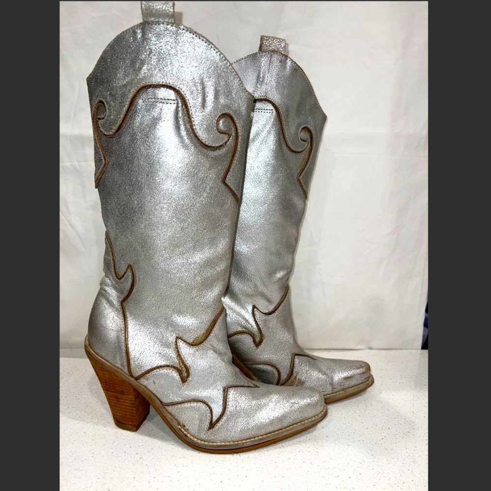Penny Loves Kenny Silver Rodeo Drive Cowboy Boot Size 7